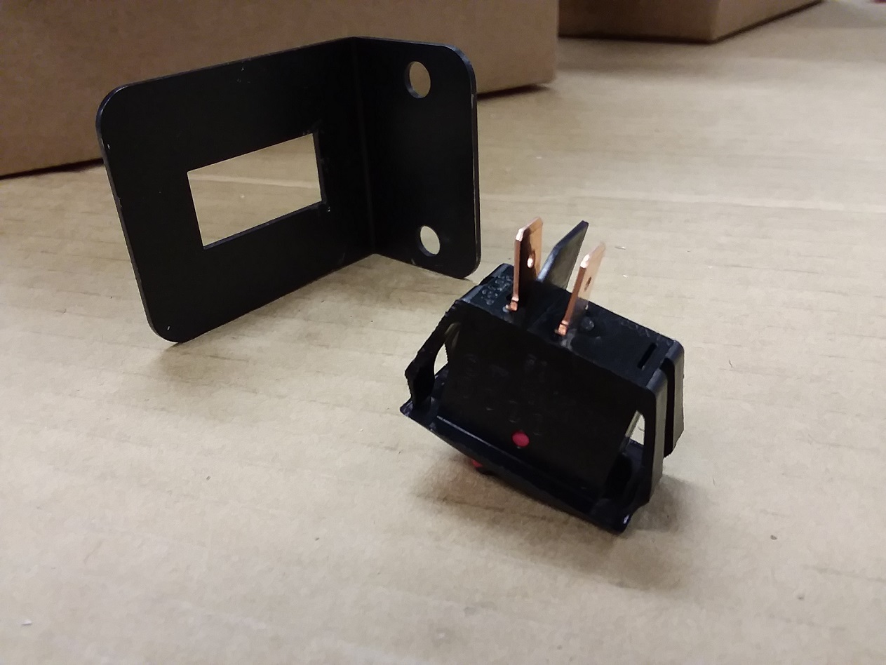 ON/OFF SWITCH WITH METAL MOUNTING BRACKET - 906 Engineering