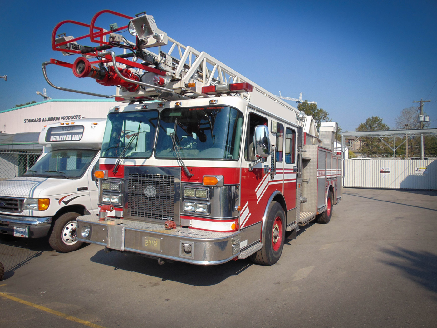 Unit F100 Spartan Ladder Fire Truck Rentals Picture & Movie Fire