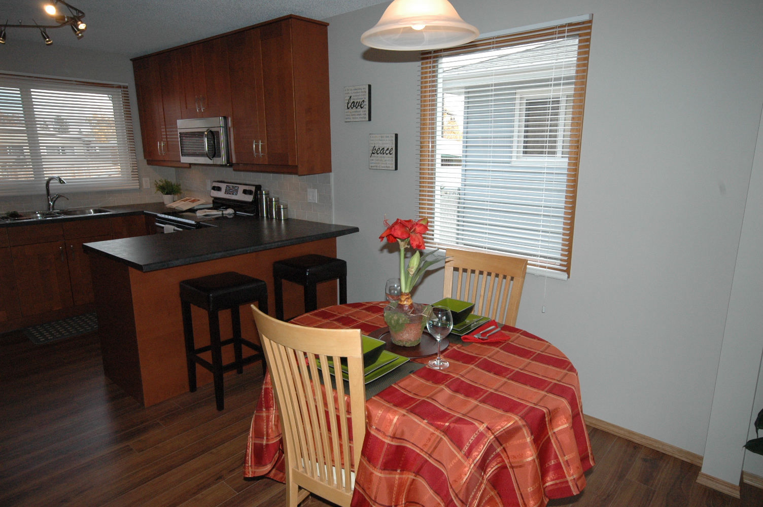 For SALE or RENT TO OWNBeautiful Renovated Home6212 89 Ave, Edmonton