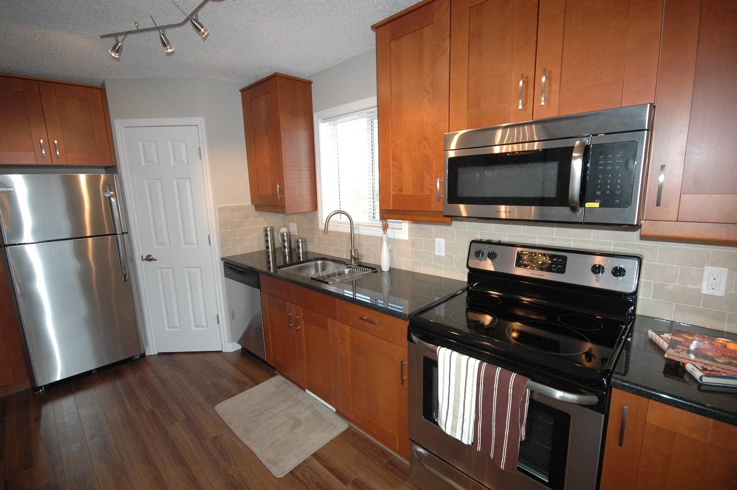 Sherwood Park 4bed Home For Sale or Rent to Own In Clover Bar