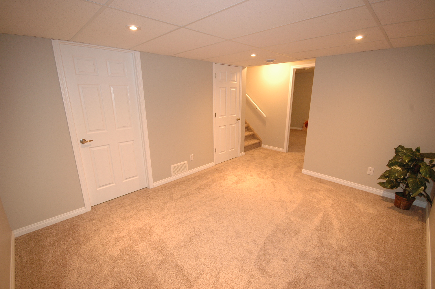 Sherwood Park 4bed Home For Sale or Rent to Own In Clover Bar