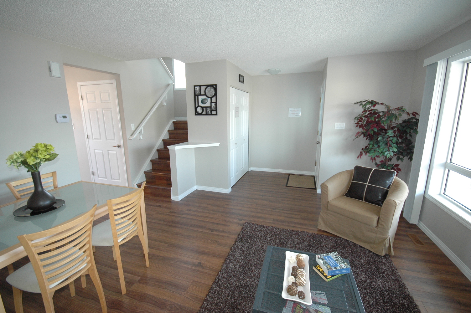 Sherwood Park 4bed Home For Sale or Rent to Own In Clover Bar