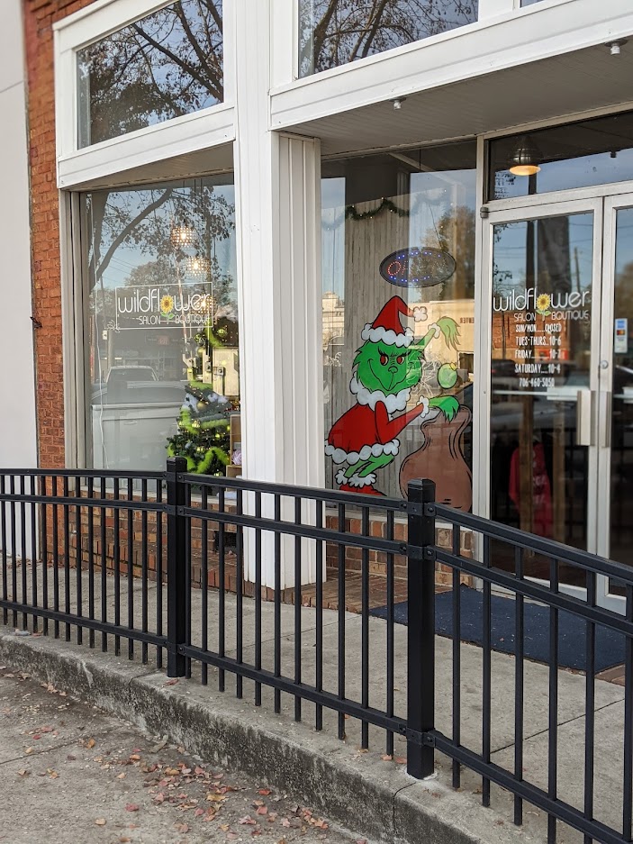 Lavonia Main Street Announces Winners of Storefront Window Contest 92