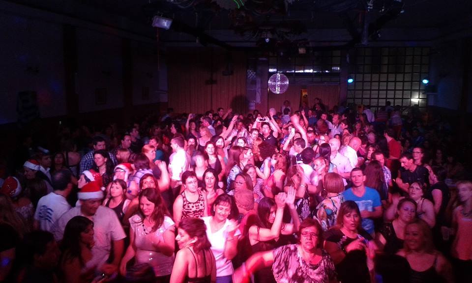 Gran Fiesta Final de CAFÉ EXPRESS el 18 de Noviembre 970 Universal