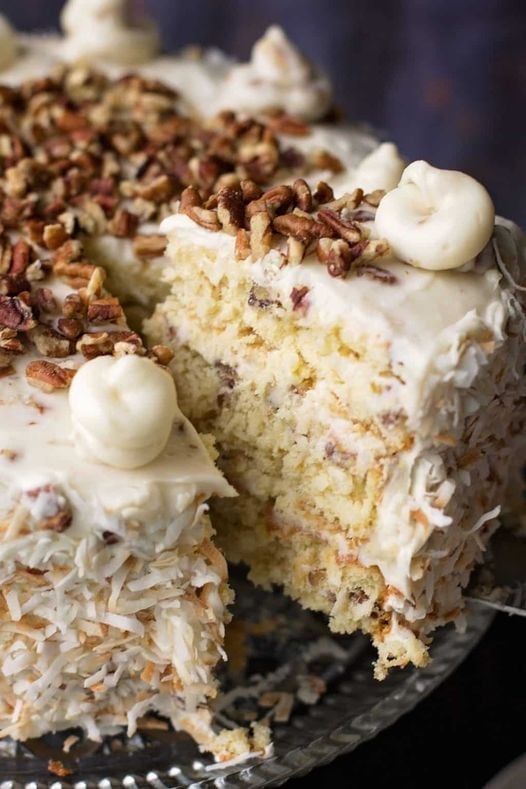 Quick Italian Cream Cake 99easyrecipes