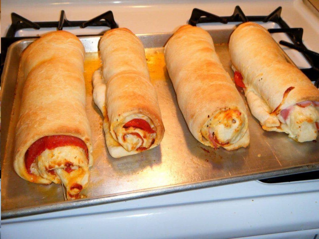 Pepperoni Pizza Bread Recipe 99easyrecipes