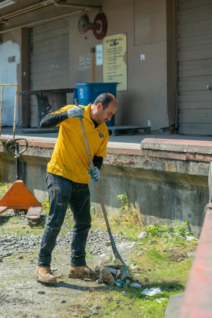 Decluttering for a Fresh Start Puyallup Junk Removal Services 99 Junk