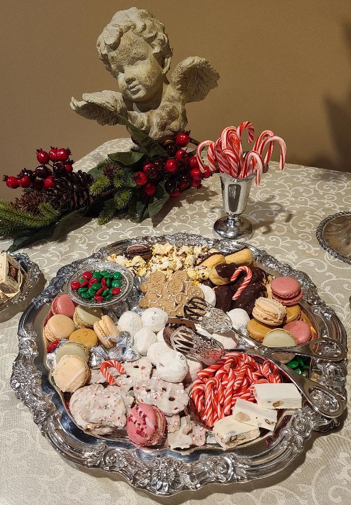 How to Create a Christmas Dessert Platter 9 House