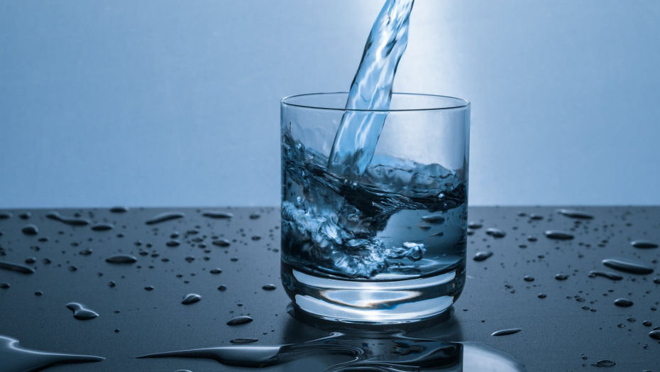 How to drink enough water during the day