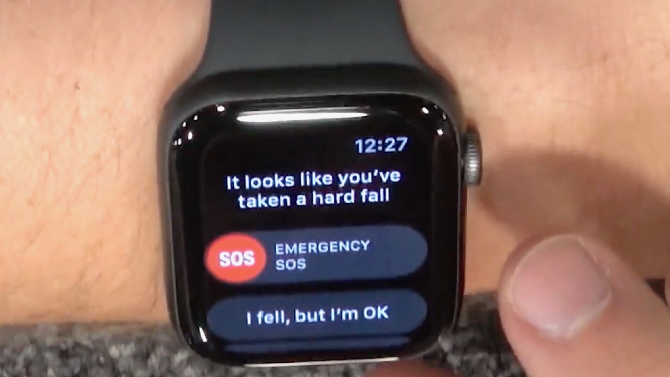 New video tests Apple Watch Series 4 fall detection with varying