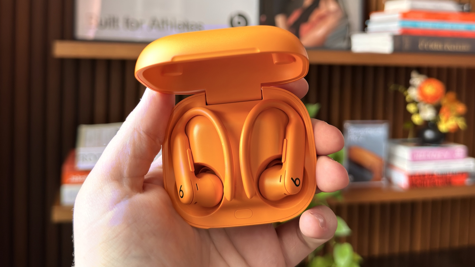 Apple releases new Powerbeats Pro 2 firmware update