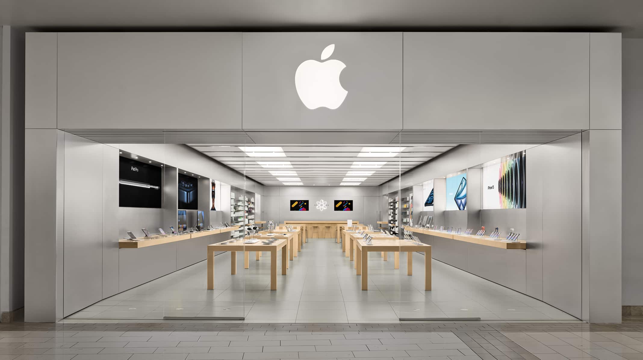 Apple announces permanent closure of three US retail stores