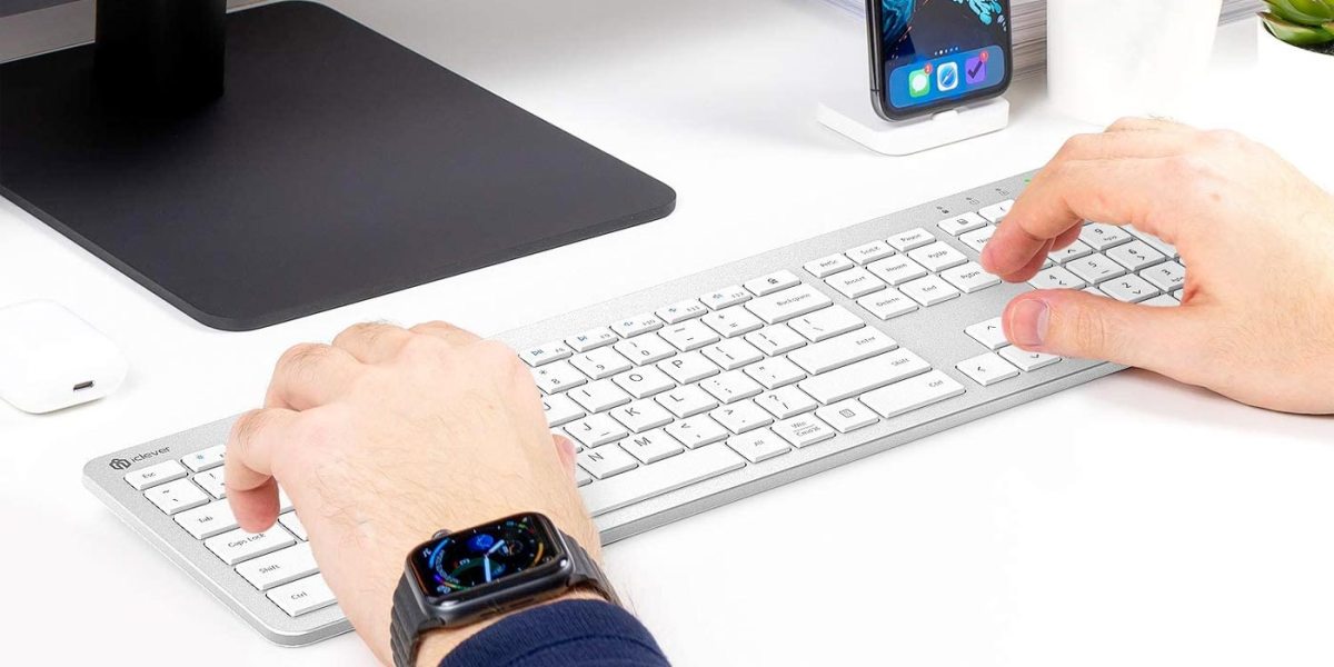 iClever's sleek USB-C rechargeable wireless keyboard and mouse combo
