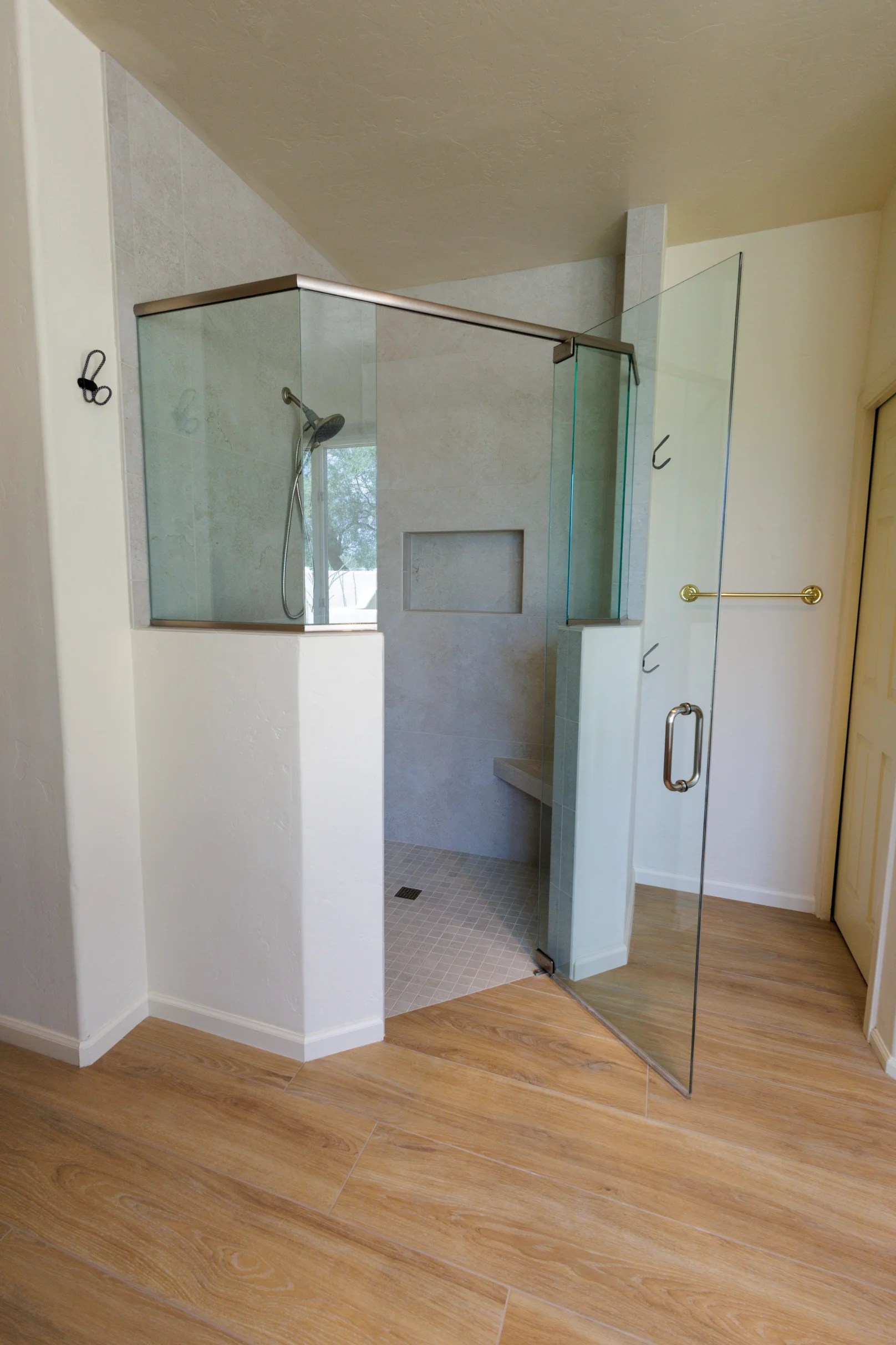 Whole Home Flooring & Bathroom Remodel Oro Valley, AZ