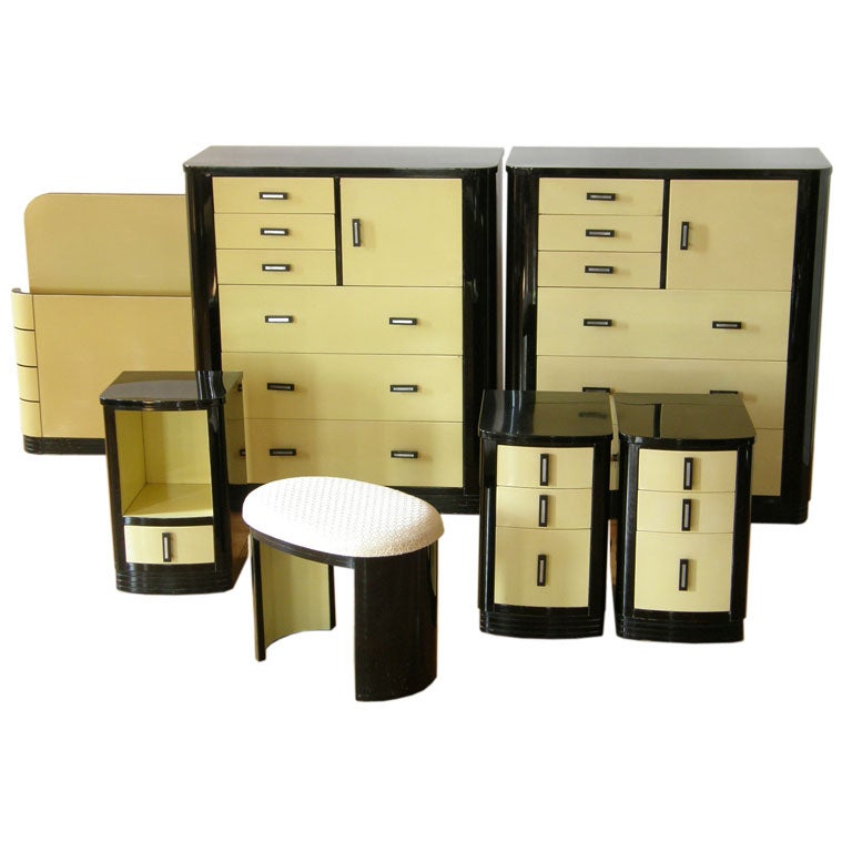 Simmons furniture company bedroom set at 1stDibs