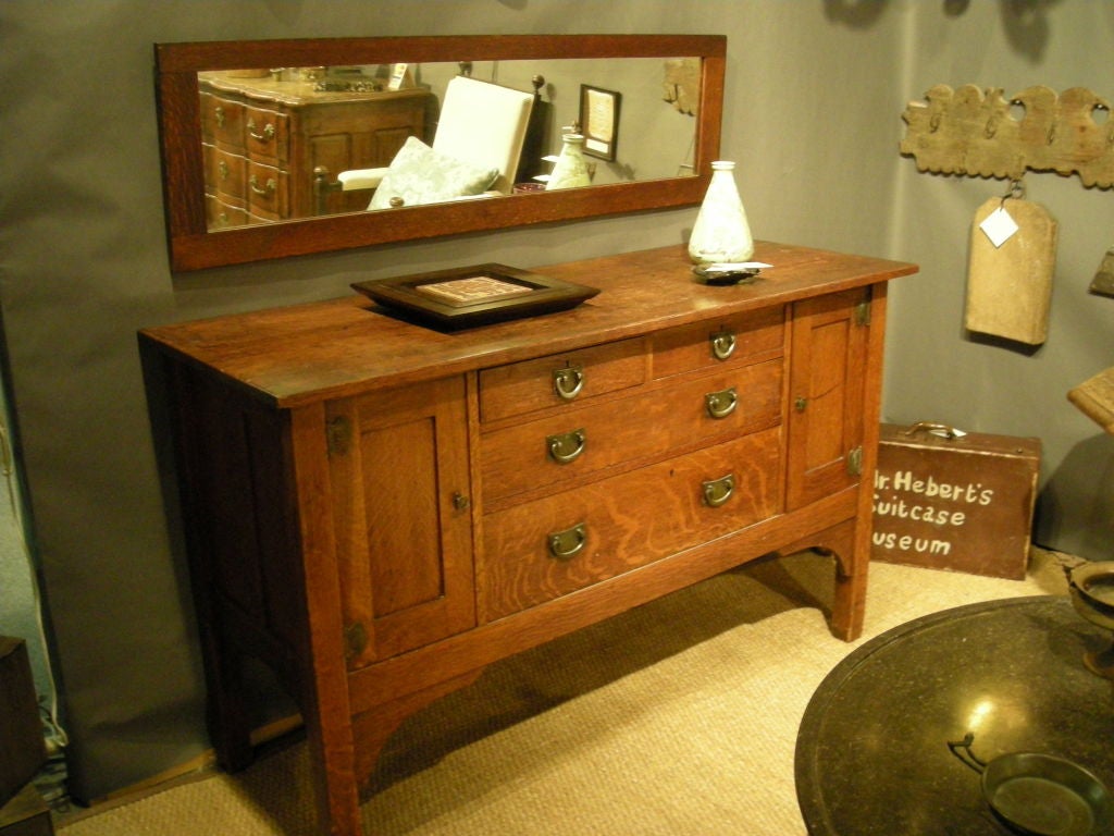STICKLEY BROTHERS 'QUAINT FURNITURE COMPANY' SIDEBOARD IN OAK at