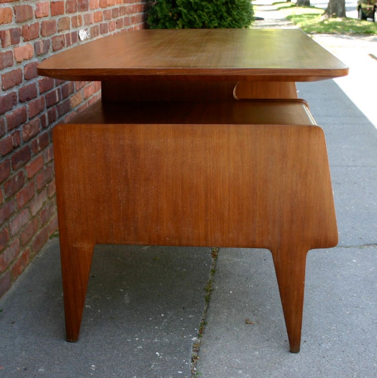 Modern Italian Desk at 1stDibs