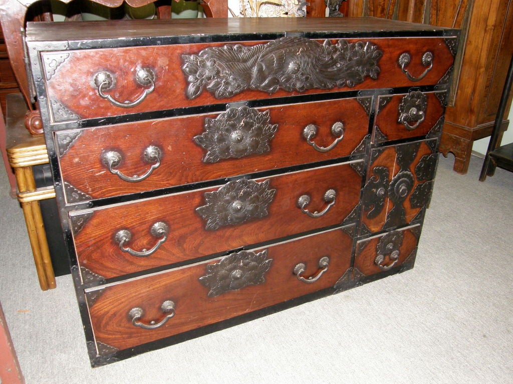 Antique Japanese Meiji period tansu chest of drawers dresser at 1stdibs