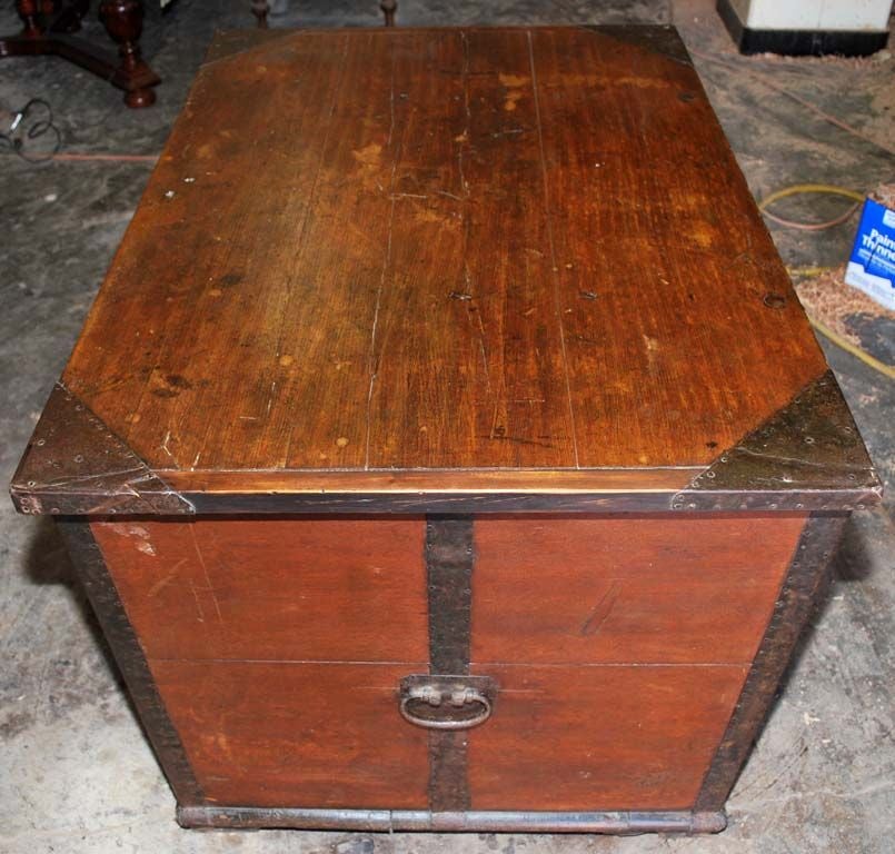 Large Hope Chest Blanket Box For Sale at 1stDibs white hope chest