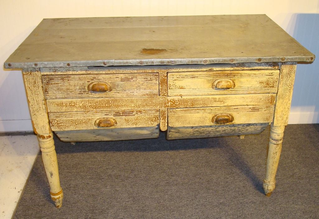 19THC ORIGINAL CREAM PAINTED BAKERS TABLE W/FOUR DRAWERS at 1stDibs