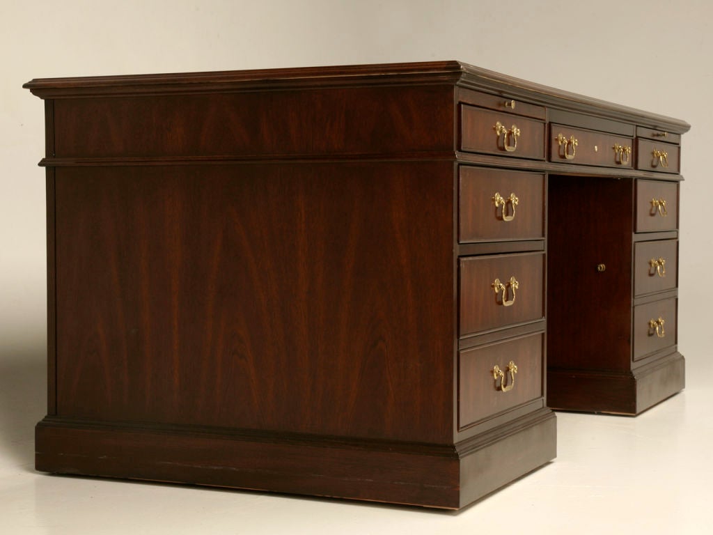 Vintage American Mahogany English Style Executive Desk at 1stDibs