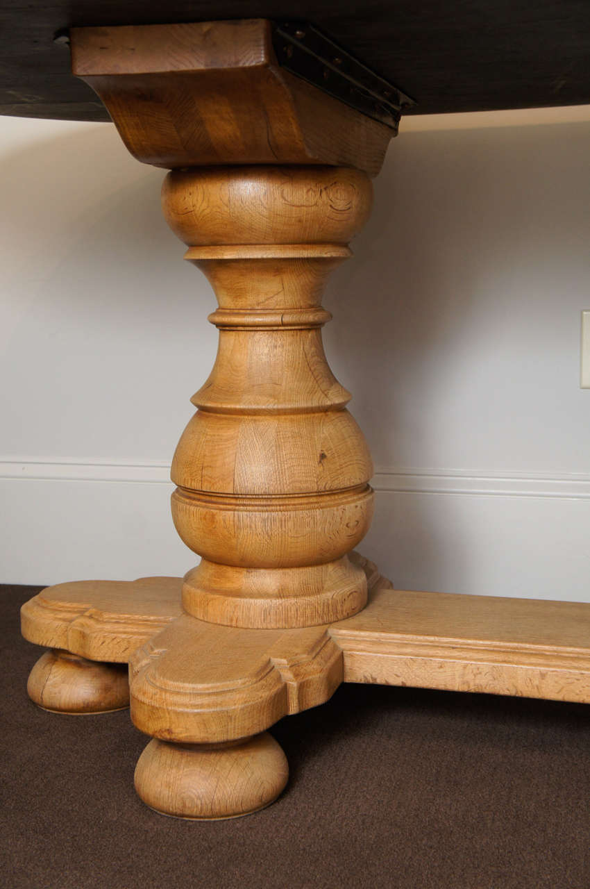 Large Oak Table For Sale at 1stdibs