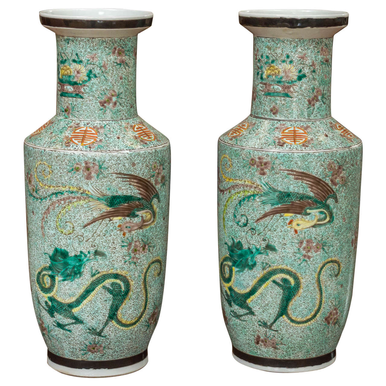Pair of Tall 19th Century Qing Dynasty Chinese Vases For Sale at 1stdibs