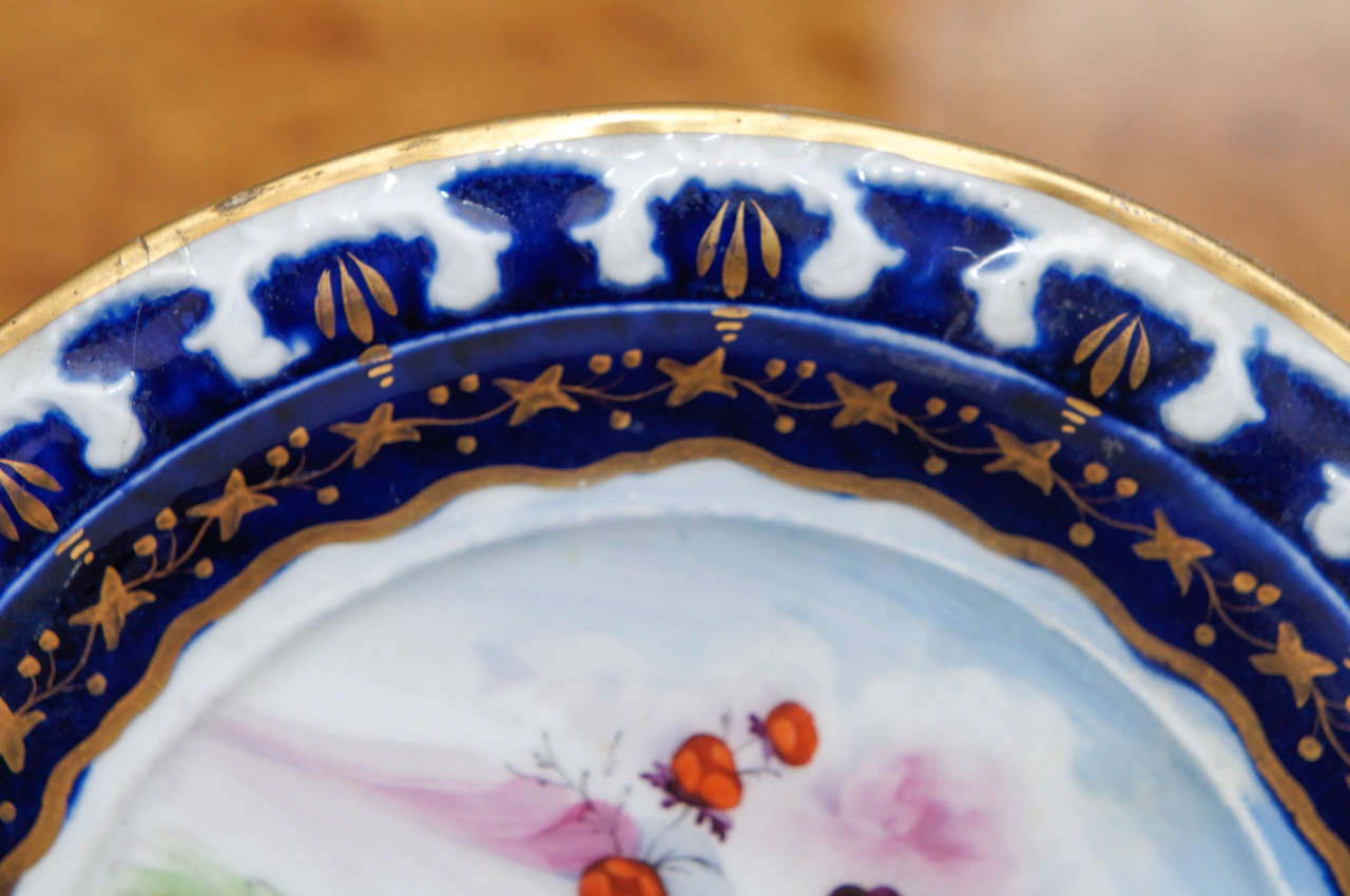 Pair of Vieux Paris Small Decorative Plates For Sale at 1stDibs
