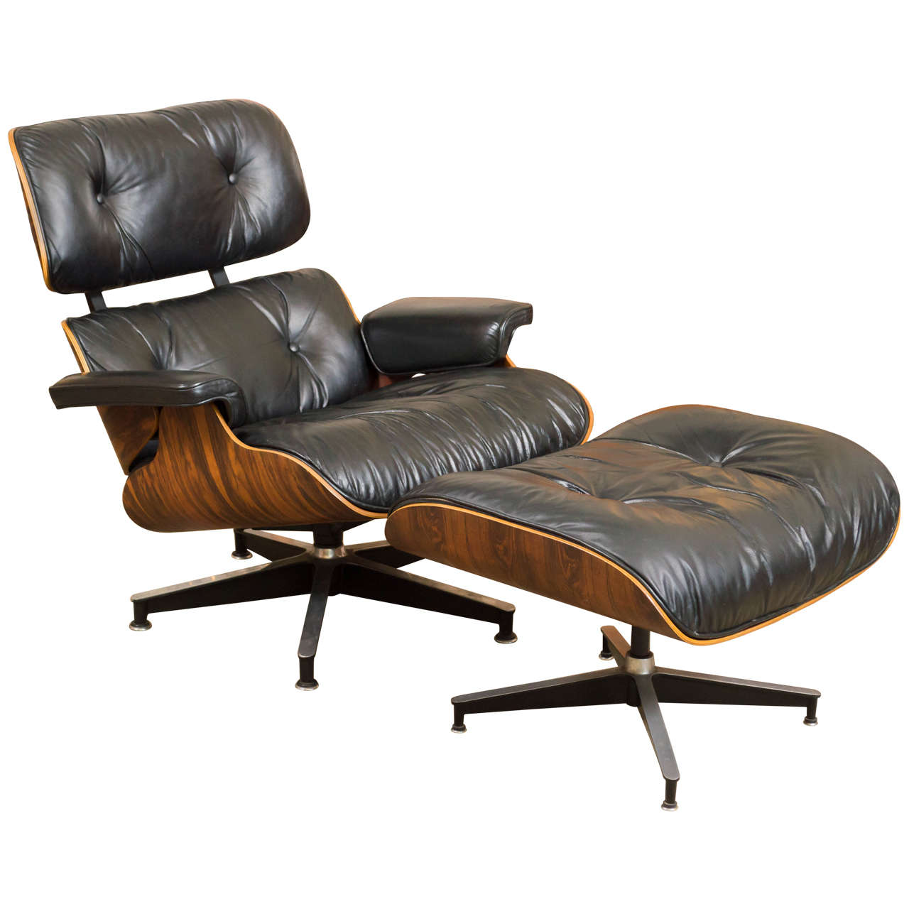Eames Rosewood Lounge Chair 670 and Ottoman 671 for Herman Miller at
