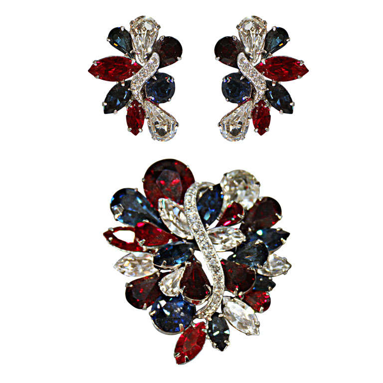 Eisenberg pin and earring set For Sale at 1stDibs