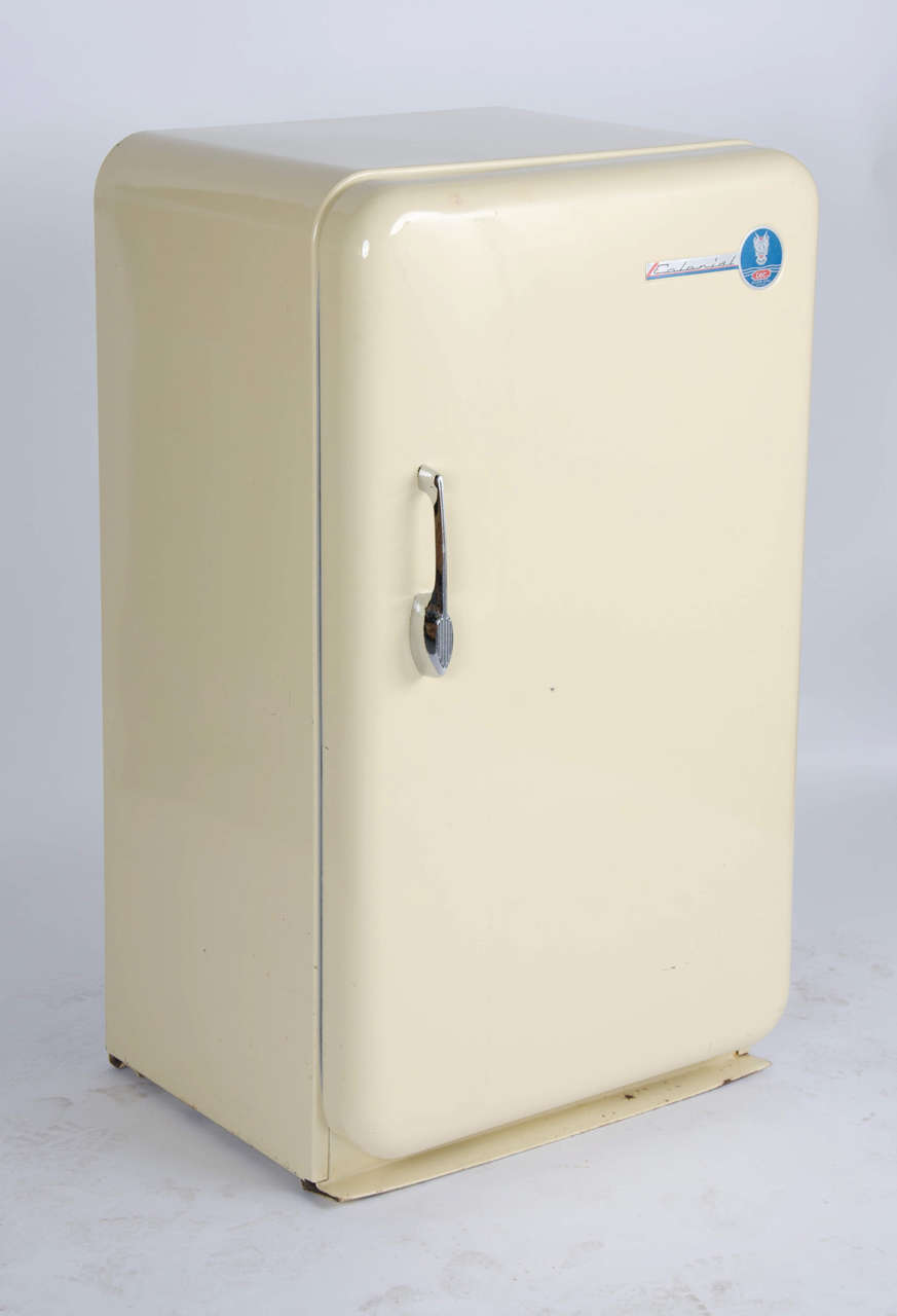 Original 1960s Fridge For Sale at 1stDibs 1960 refrigerator, 1960s
