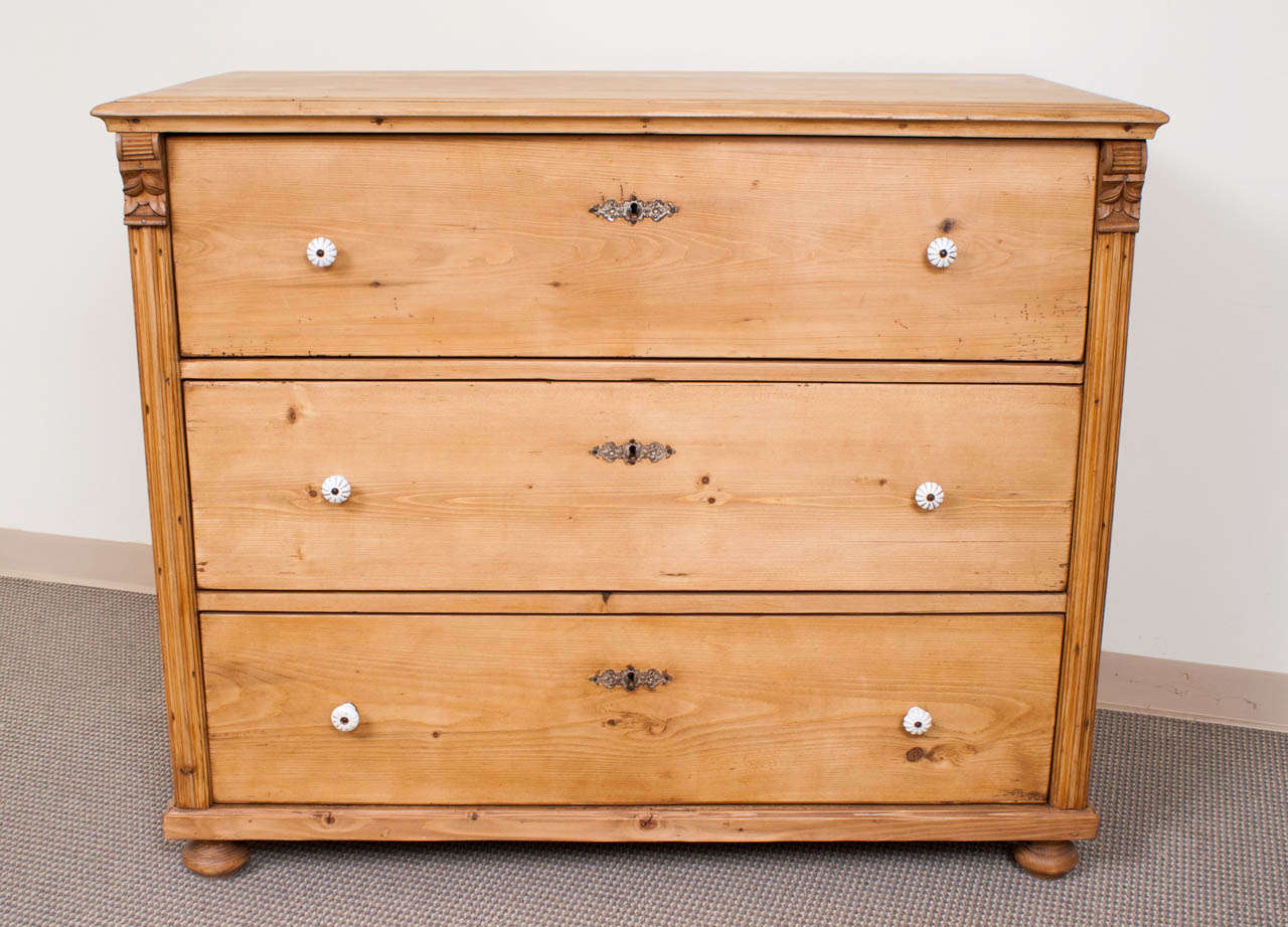 Pine Chest of Drawers at 1stdibs