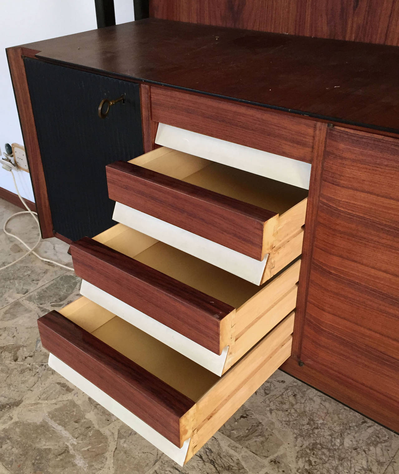 Sculptural Italian 1950s Bookcase and Sideboard by Vittorio Dassi at