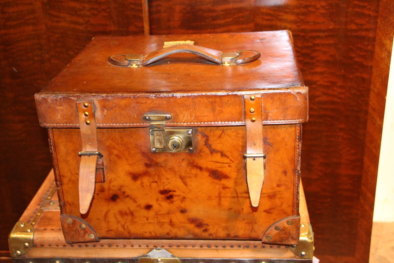 1920s Leather Hat Box For Sale at 1stdibs