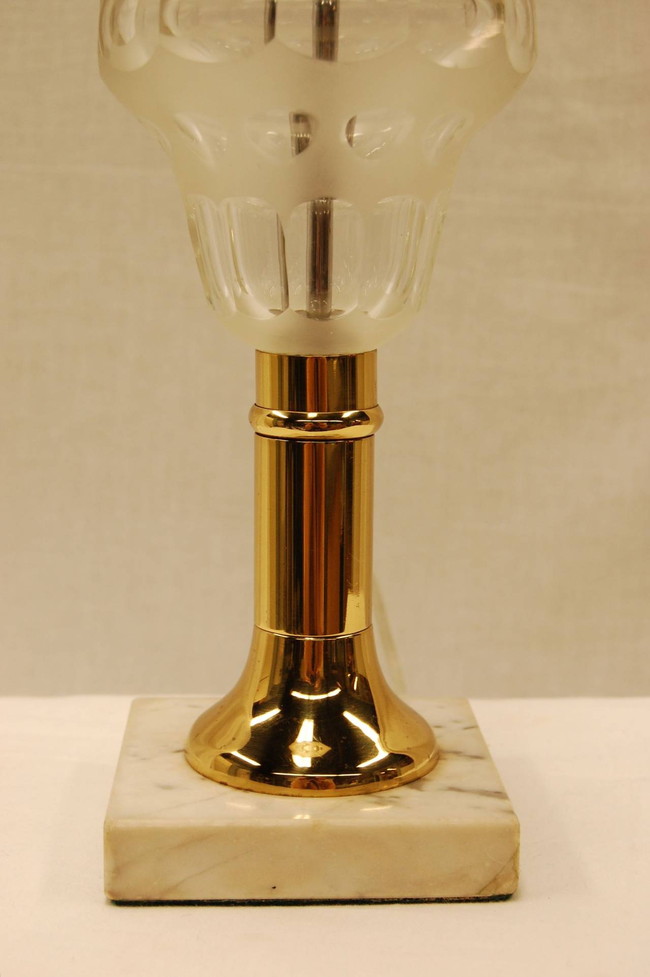 American Cut Glass Font Oil Lamp, circa 1860 For Sale at 1stDibs