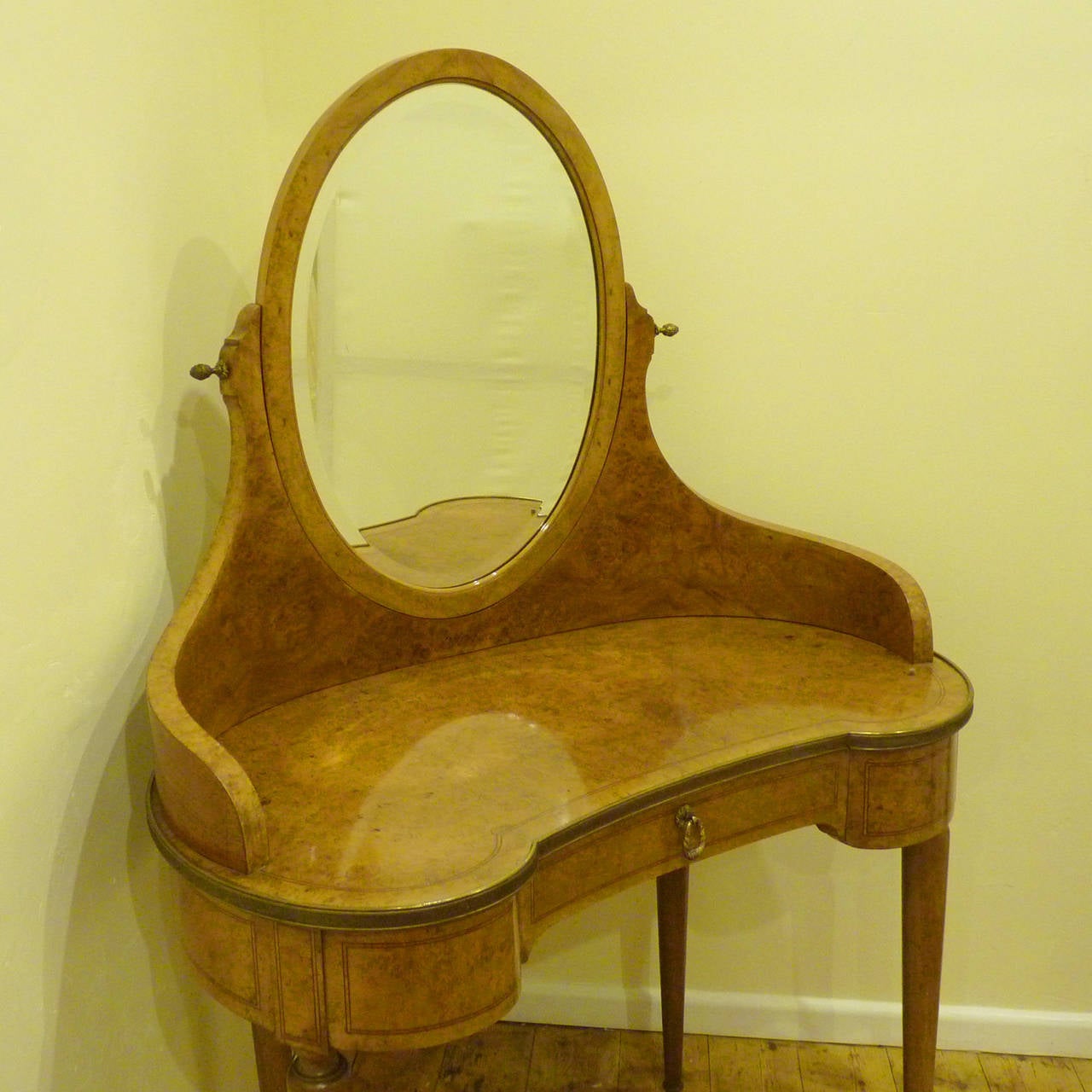 Burl Wood Kidney Shaped Vanity Table at 1stDibs