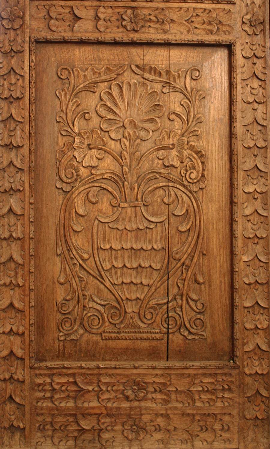 Pair of Antique Carved Spanish Doors For Sale at 1stDibs