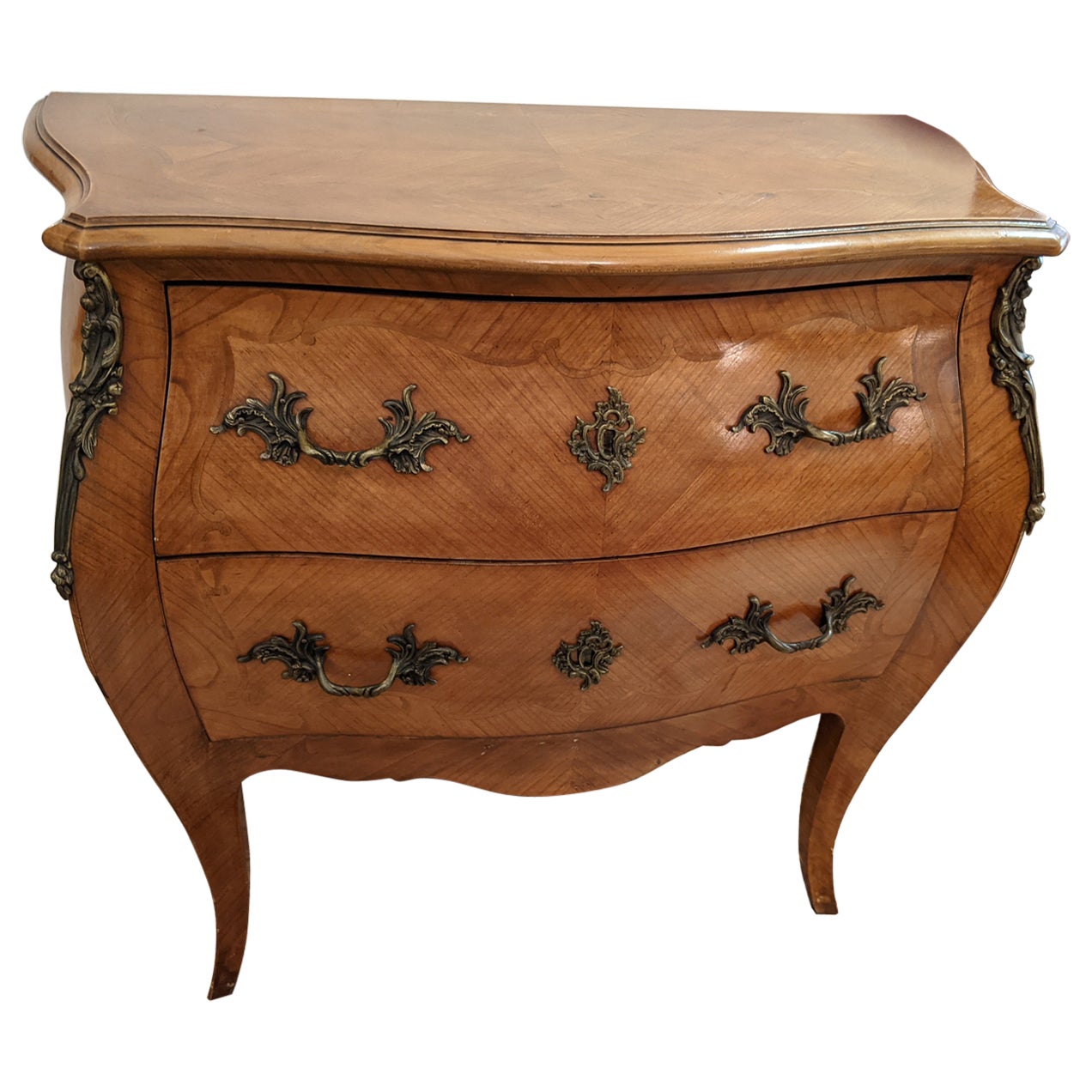 Turn of the Century Bombe Chest of Drawers For Sale at 1stDibs