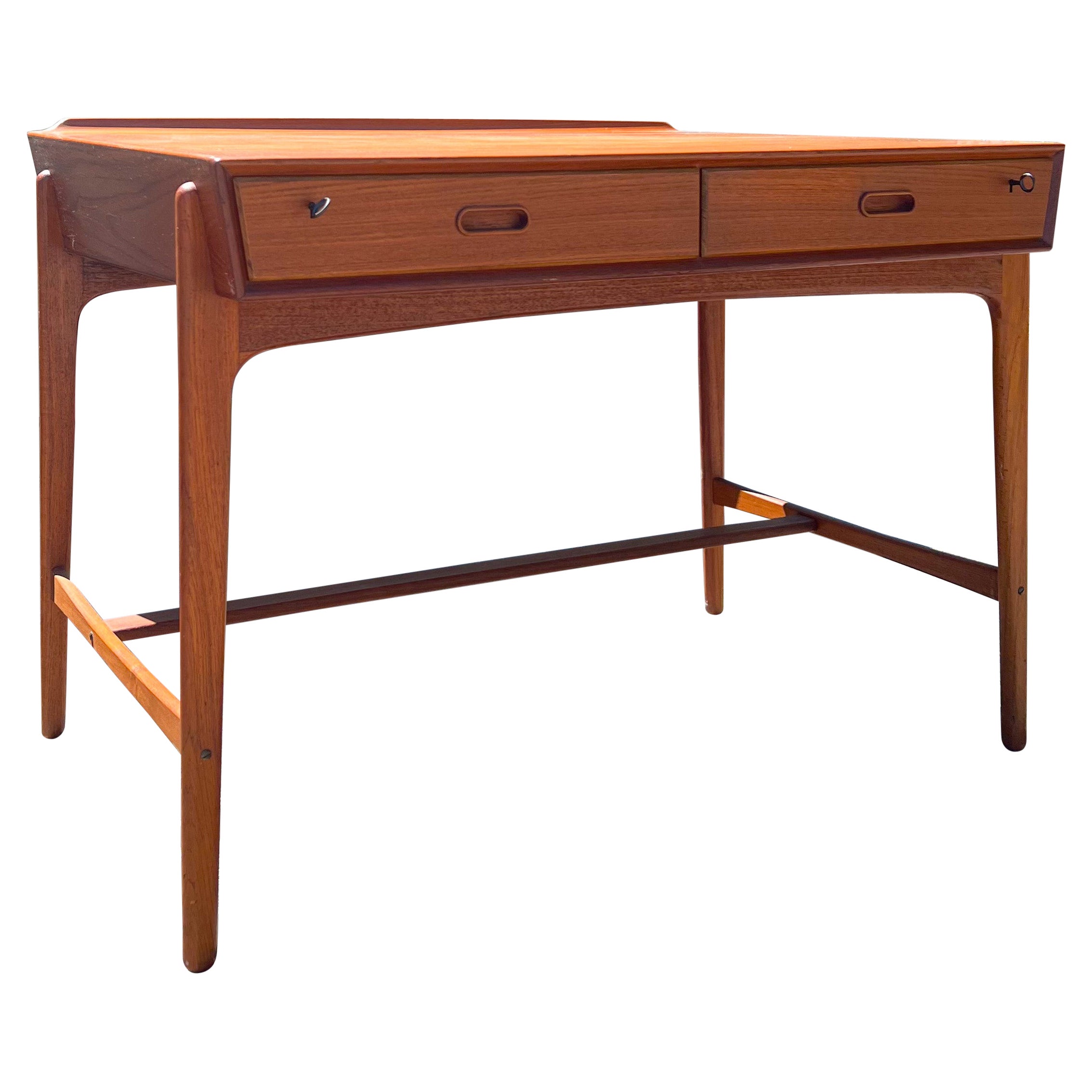Svend Aage Madsen for Sigurd Hansen Mid Century Curved Front Teak Desk