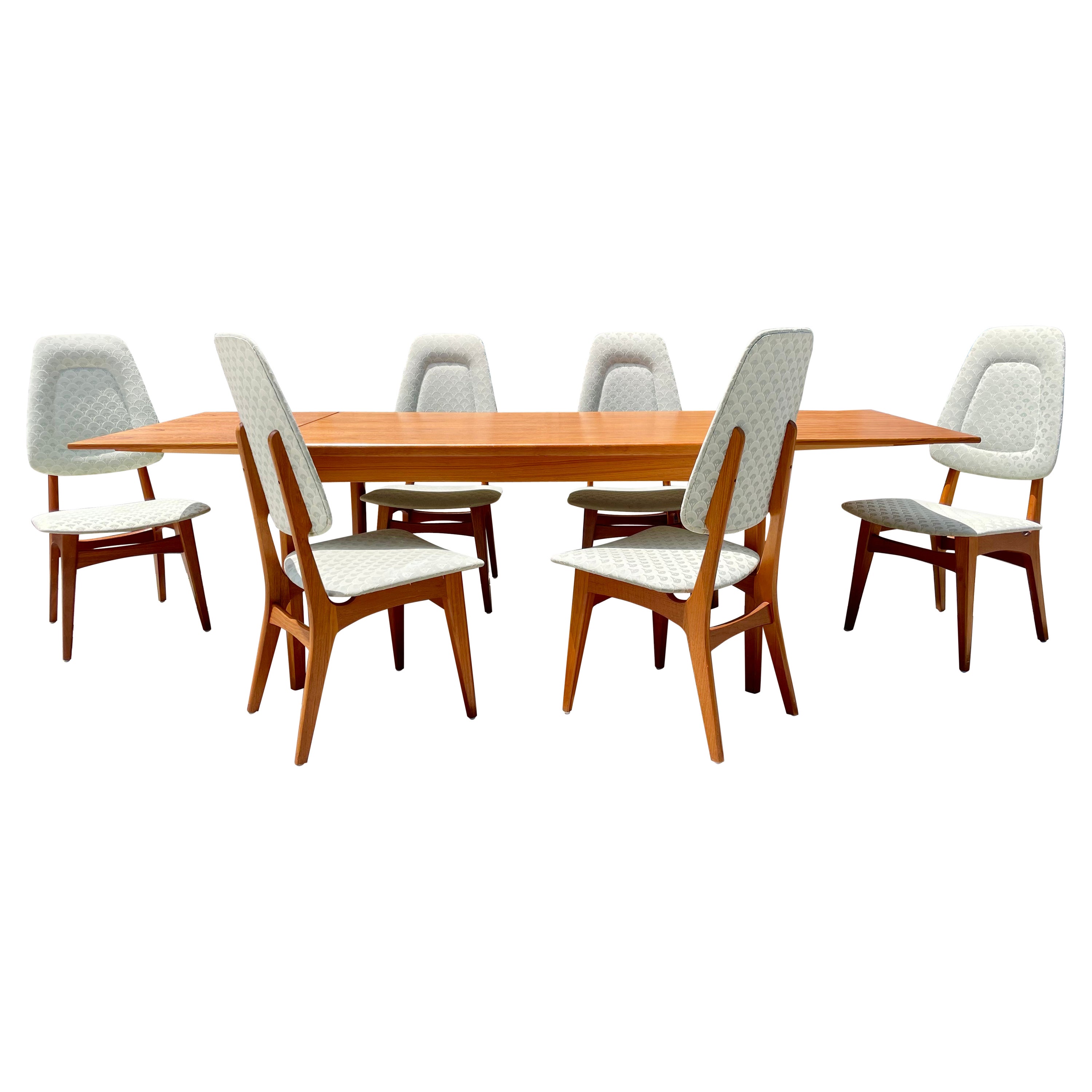 Scandinavian Teak Dining Table And Four Chairs at 1stDibs