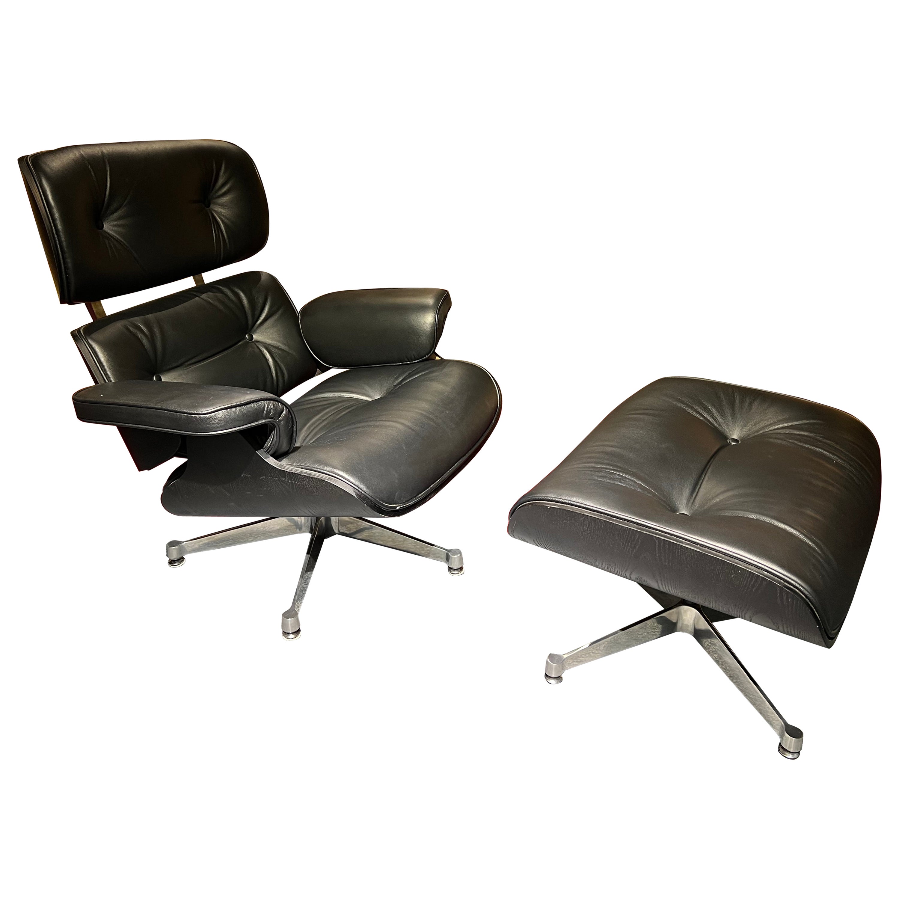 Charles Eames Style Lounge Chair with Ottoman real Leather For Sale at