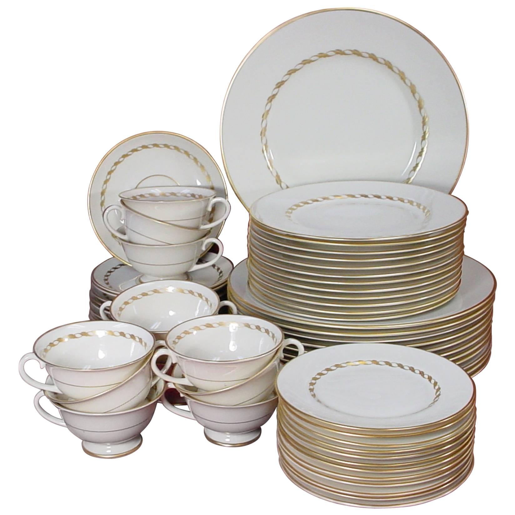 Franciscan China Del Monte Pattern 60Piece Set Service for 12 at