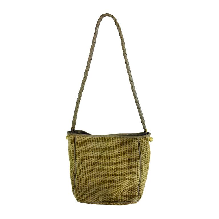 Bottega neutral woven jute and leather shoulder bag For Sale at