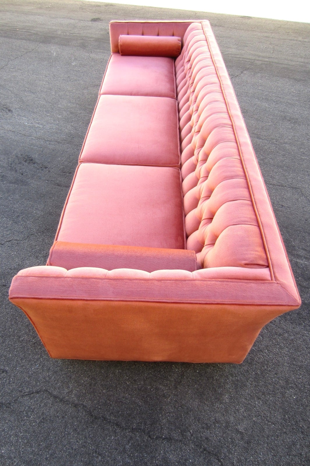 1960s Pair of Regencey Style Salmon Velvet Tufted Sofas at 1stDibs