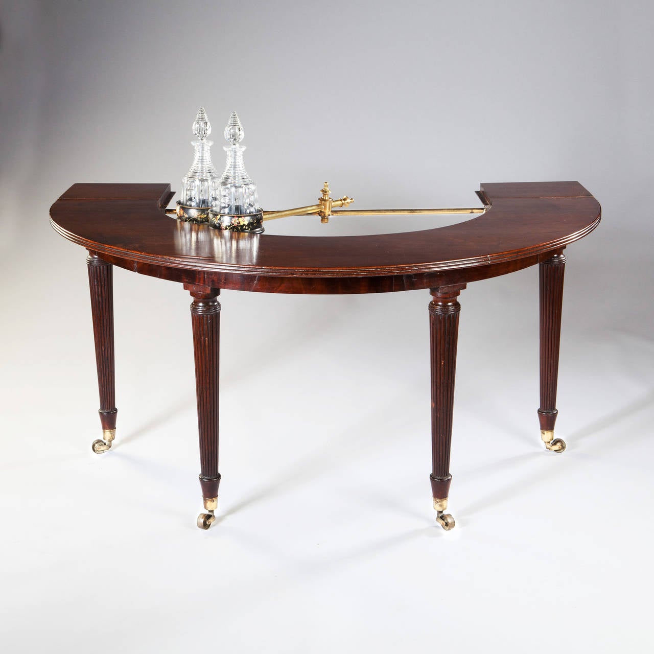 19th Century Antique Regency Mahogany Hunt Table For Sale at 1stdibs