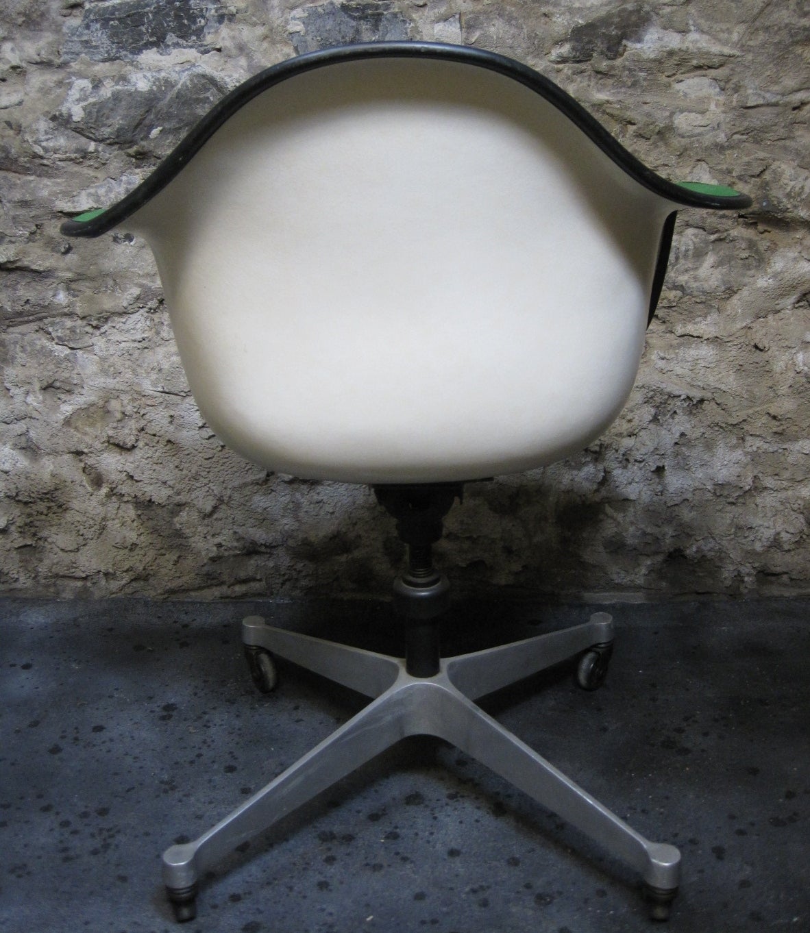 Eames Herman Miller Bucket Swivel Chair, MidCentury Modern at 1stdibs