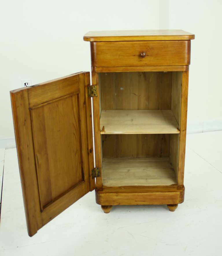 Pair of Antique Continental Pine Nightstands at 1stDibs