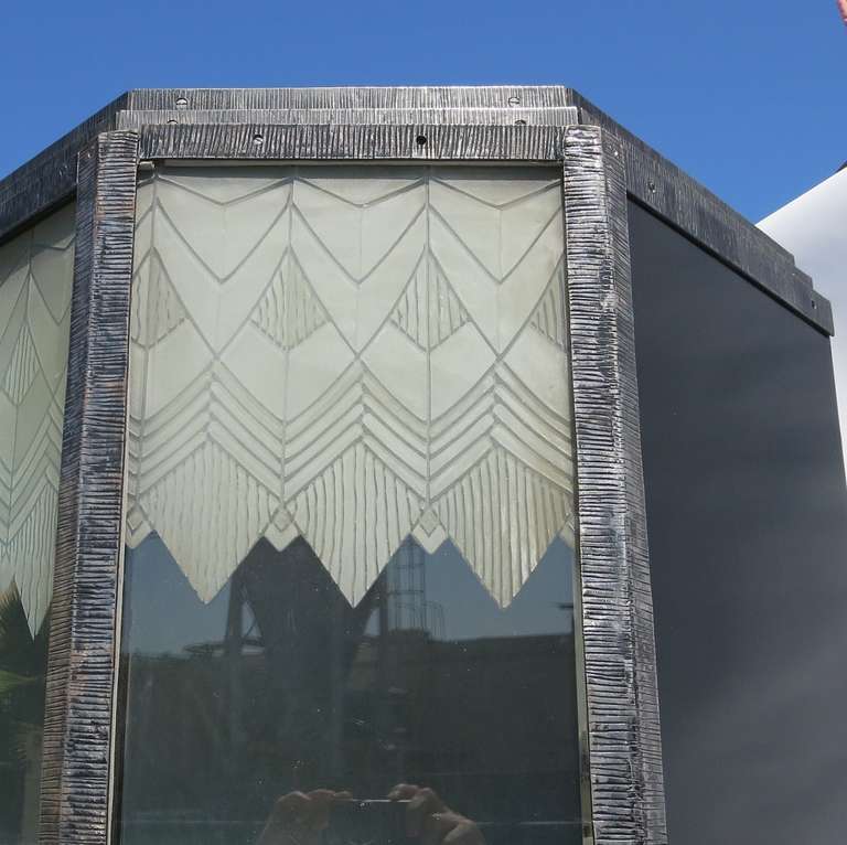 Art Deco Showcase with Lalique Glass Doors For Sale at 1stDibs