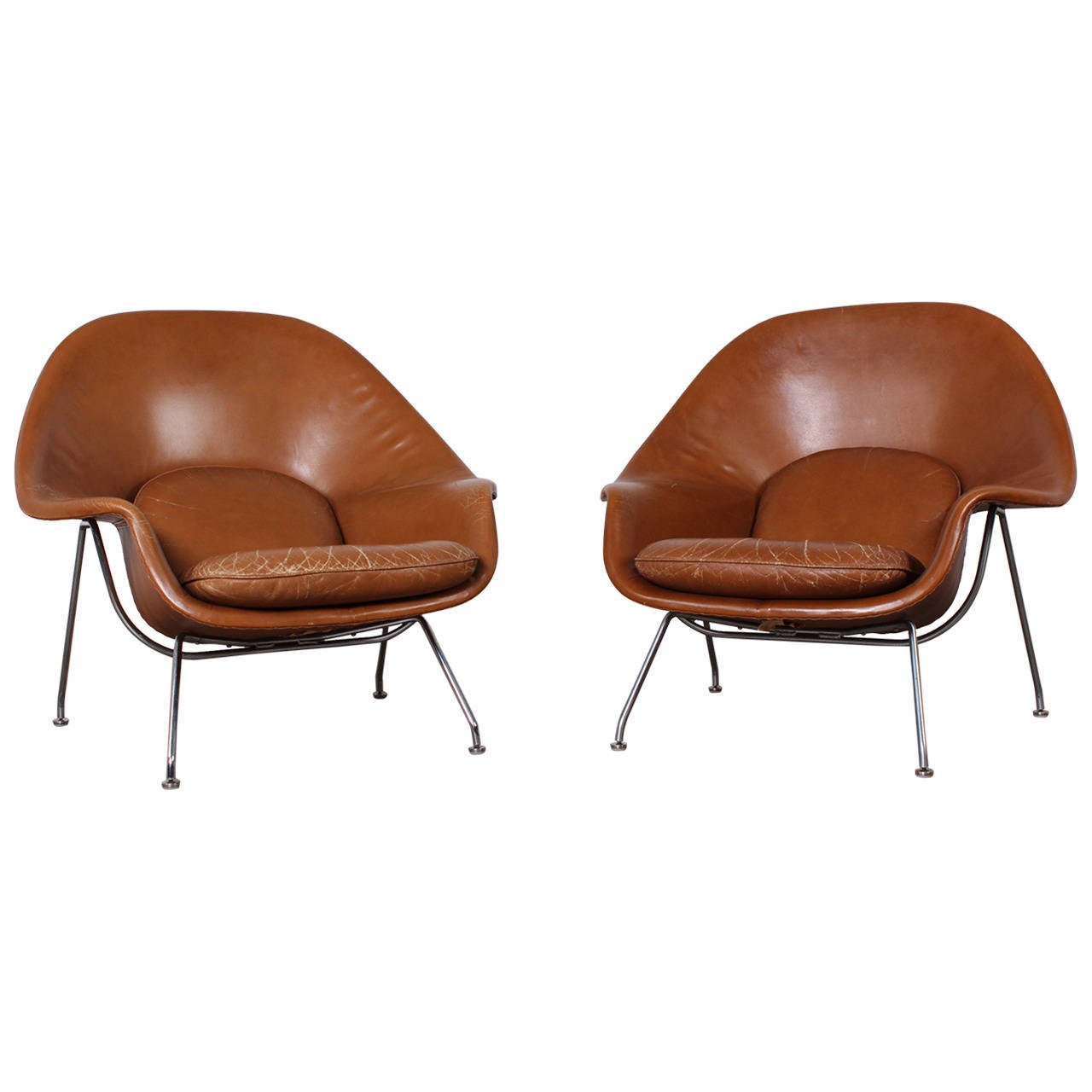 Pair of Early Womb Chairs by Eero Saarinen in Original Leather at