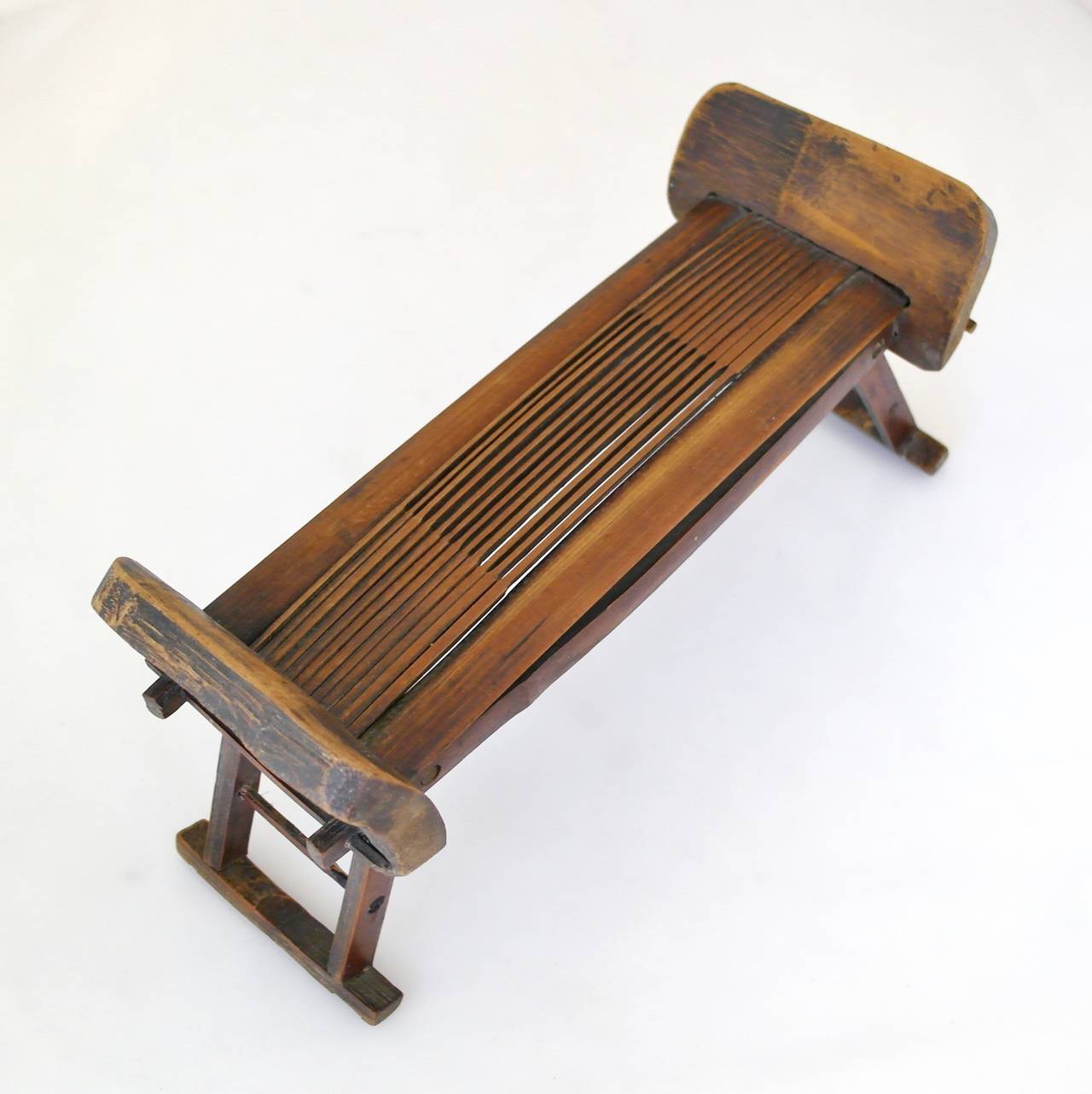 19th Century Chinese Traveling Bamboo Pillow For Sale at 1stDibs